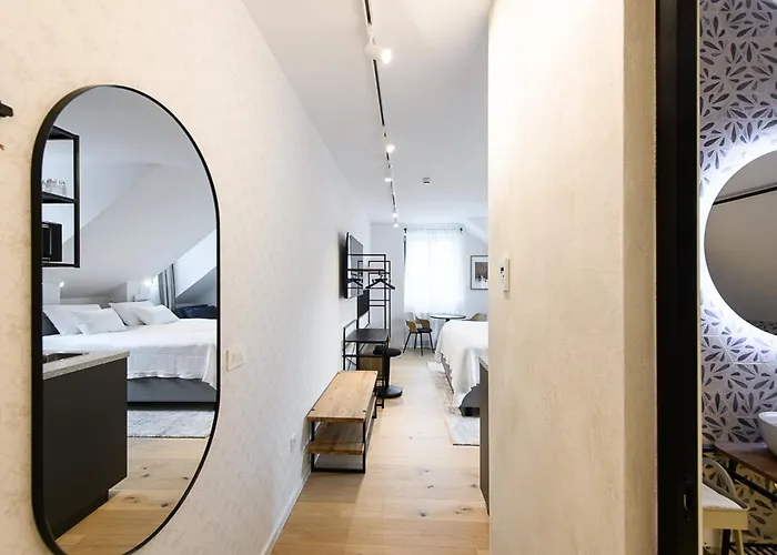 מלון דירות Hisa Barbara צליה